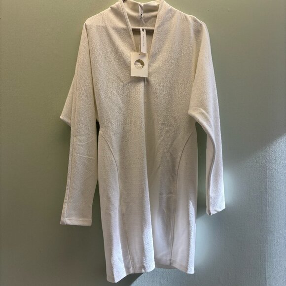 ANTHROPOLOGIE WHITE LONG SLEEVE MINI DRESS- NWT - Picture 1 of 3
